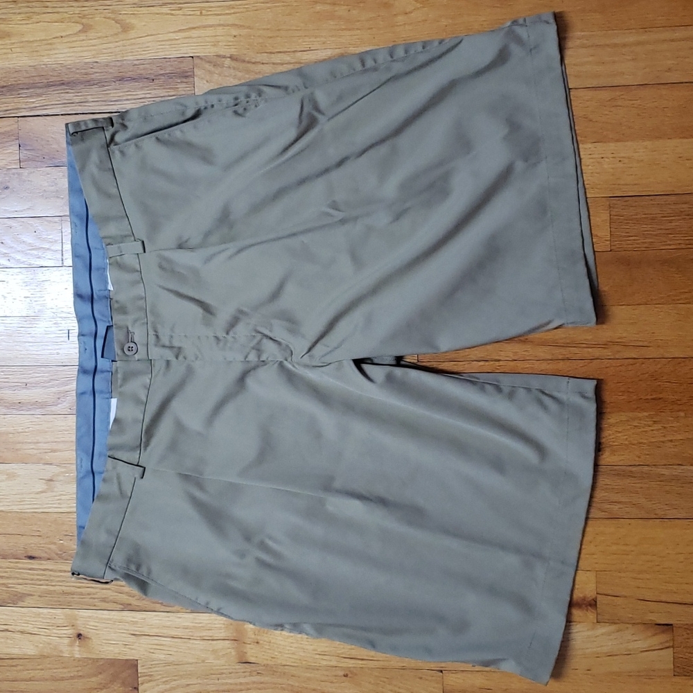 Nike Golf Tour Performance Men's Shorts size 42 EUC!
